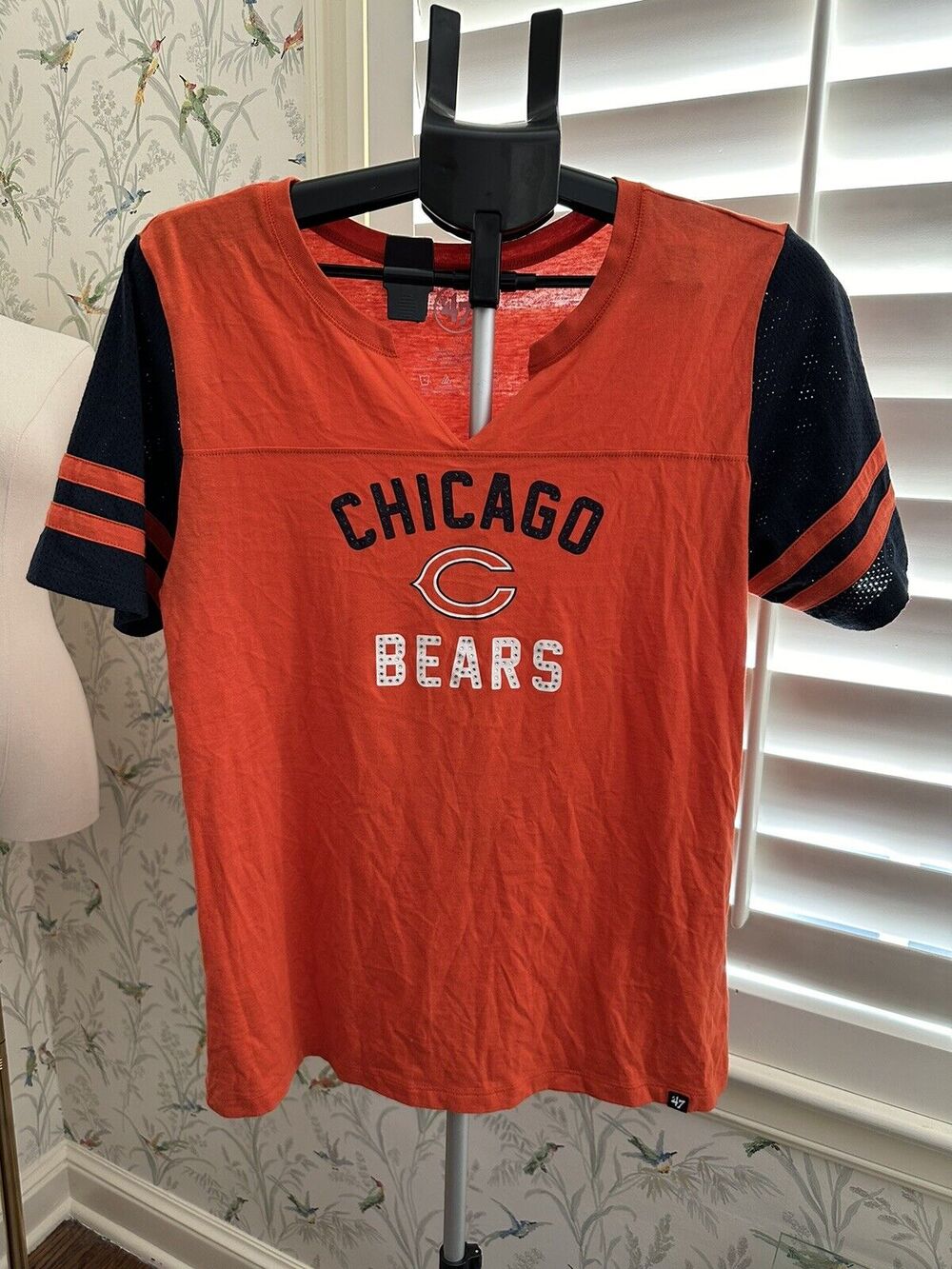 CHICAGO BEARS NFL WOMENS 47 BRAND V-NECK Orange Blue Rhine Stone